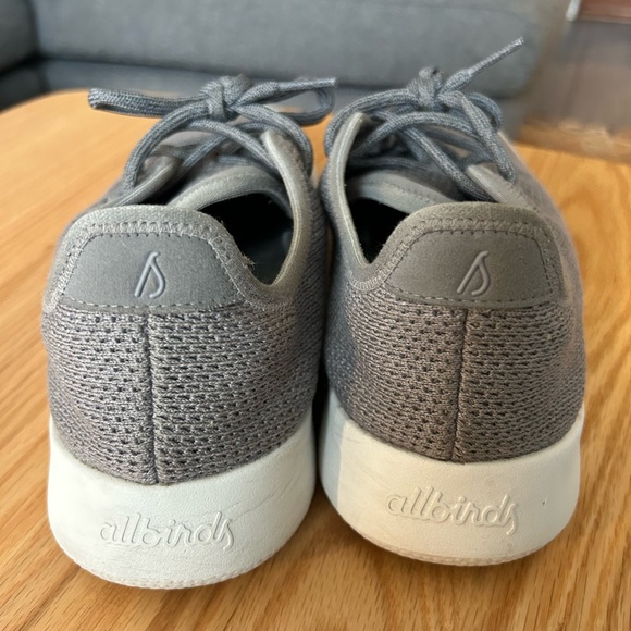 Allbirds Womenβs Tree Runners Sneaker Size 9 - Mist Color with White Sole - Picture 6 of 15